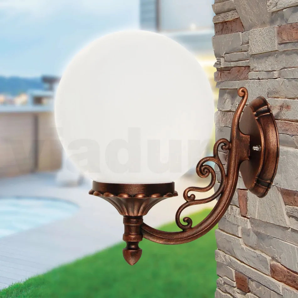 Applique with Acrylic Sphere and Die-Cast Aluminium Structure - Trovanero Viadurini