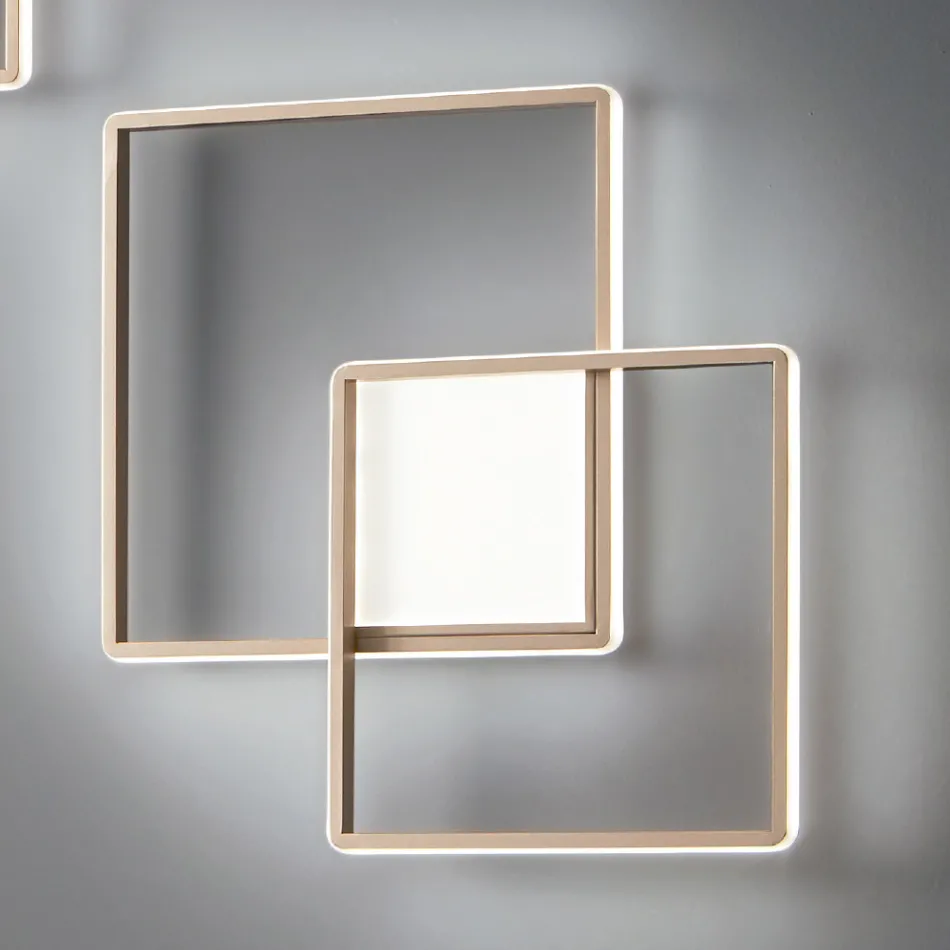 Modern - Formal Gold Painted Metal Wall Light with LED Viadurini