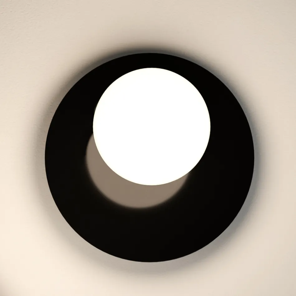 Wall or Ceiling Light in Aluminium, Metal, and White Glass Light - Luma Viadurini