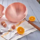 Hand Tinned Copper Bastardella with Wooden Handle 26 cm - Giampiero Viadurini