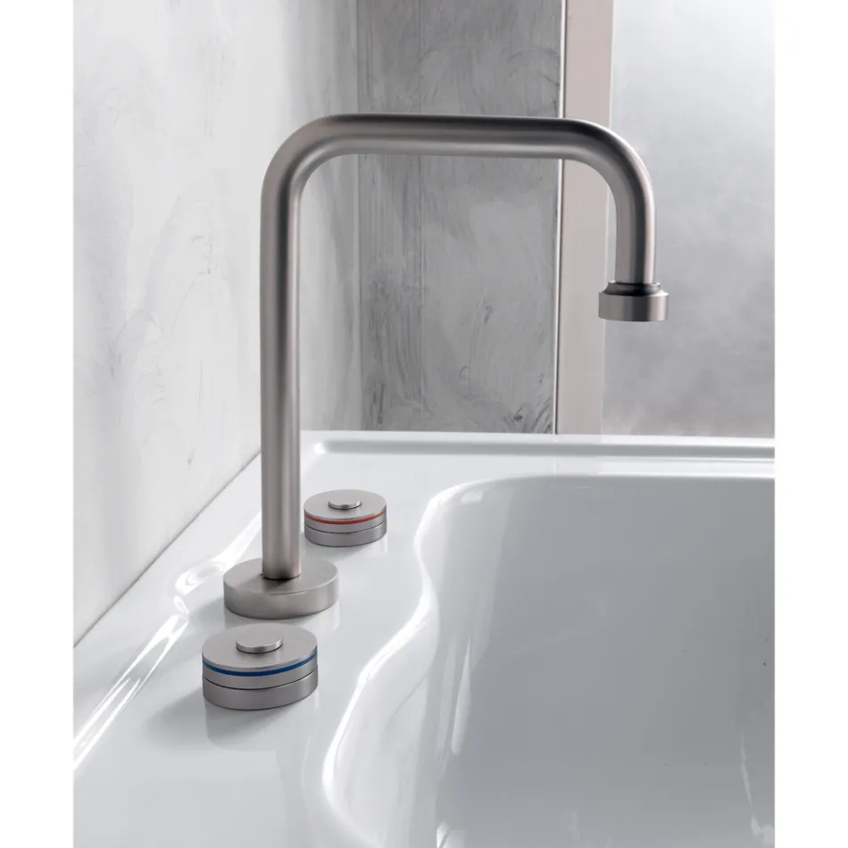 Modern 3-Hole Basin Mixer with Red and Blue Queues Made in Italy - Quito Viadurini