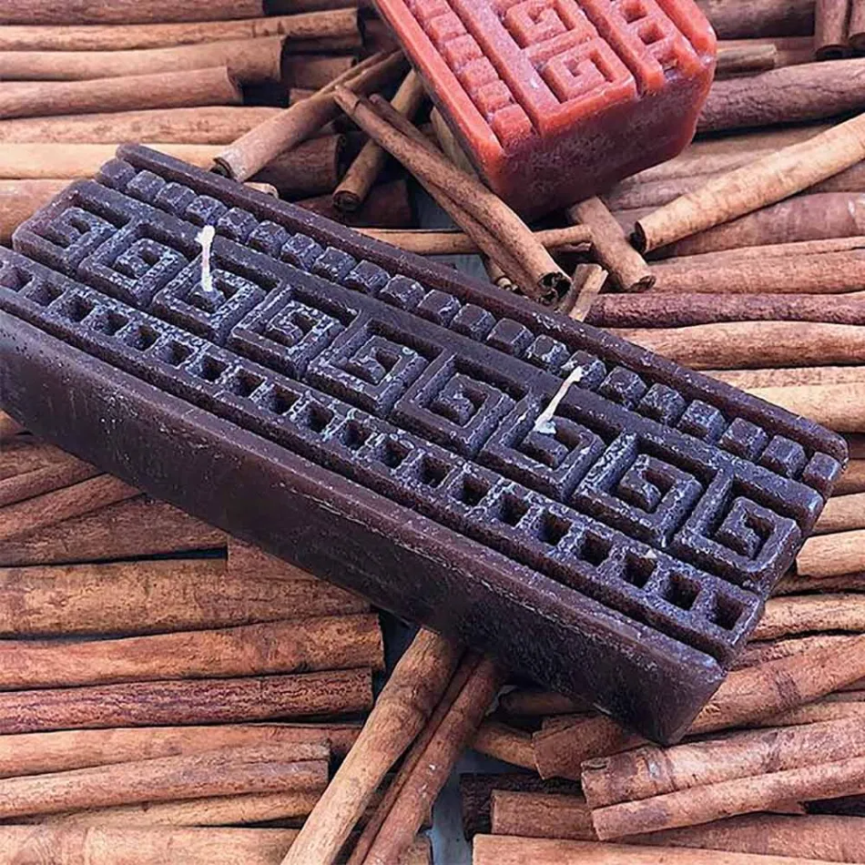 Artisan Rectangular Cinnamon Scented Candle Made in Italy - Alissa Viadurini