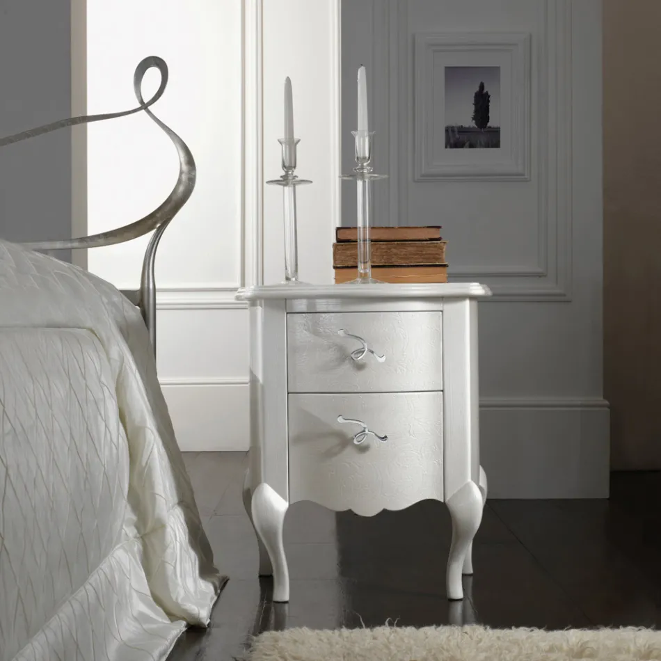 Pearl White Relief Bedside Table with Chromed Handles Made in Italy - Berlin Viadurini