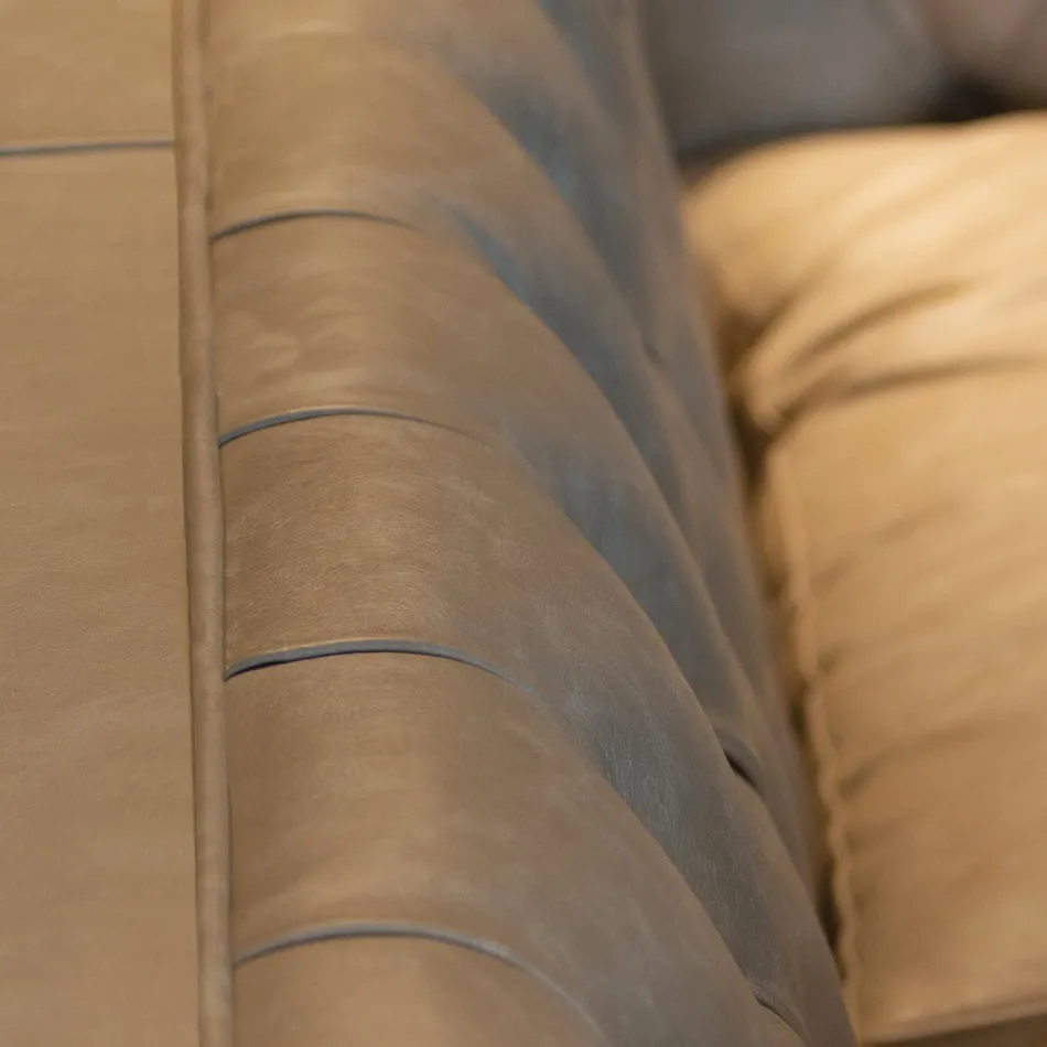 Lounge Sofa with Wooden Structure and Feet Made in Italy - Comico Viadurini