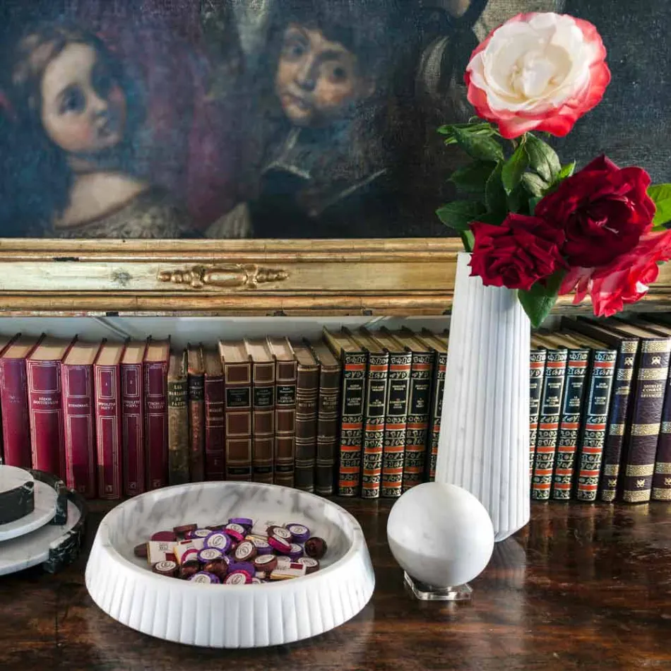 Modern Sphere Paperweight in Italian Satin White Marble, 2 Pieces - Sphere Viadurini