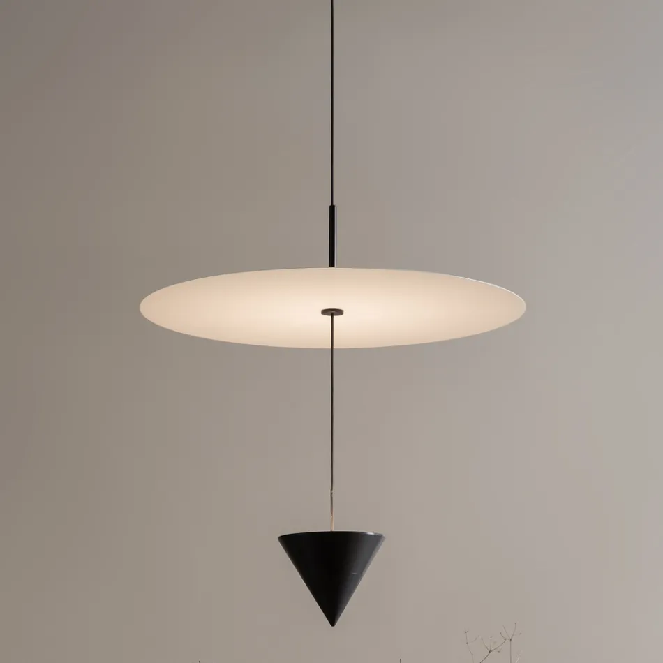 Aluminium Suspension Lamp with White Plate and Black Cone - Padel Viadurini