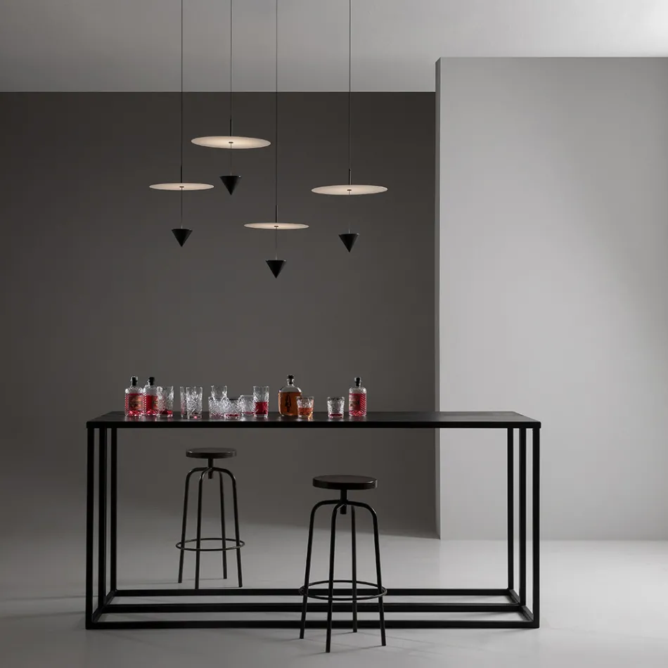 Aluminium Suspension Lamp with White Plate and Black Cone - Padel Viadurini