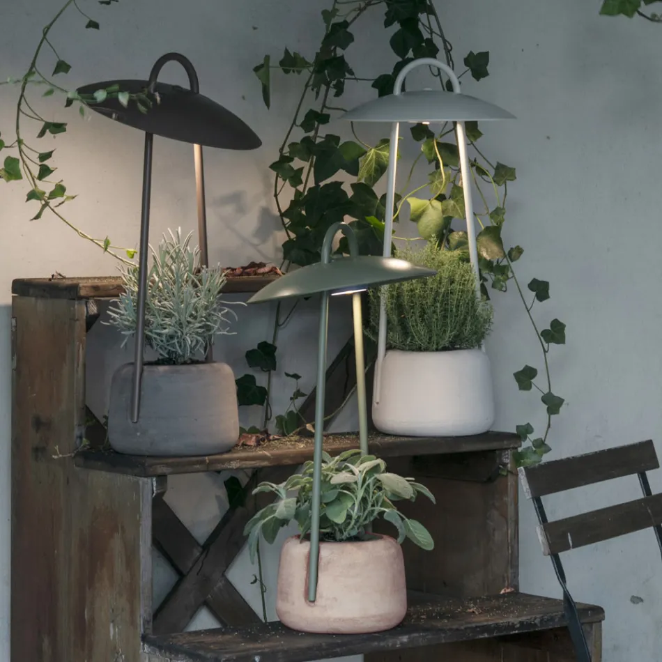 Outdoor Lamp with Planter in Clay, Aluminium and Brass - Cappello Viadurini