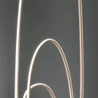 Design Floor Lamp in Gold Finish Painted Metal with LED - Simea Viadurini