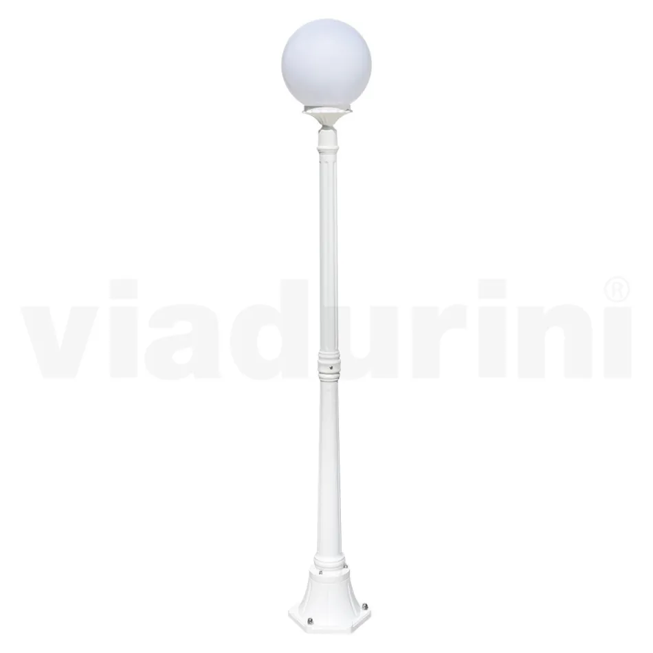 172 cm tall street lamp in white acrylic and aluminium made in Italy - Trovabianco Viadurini