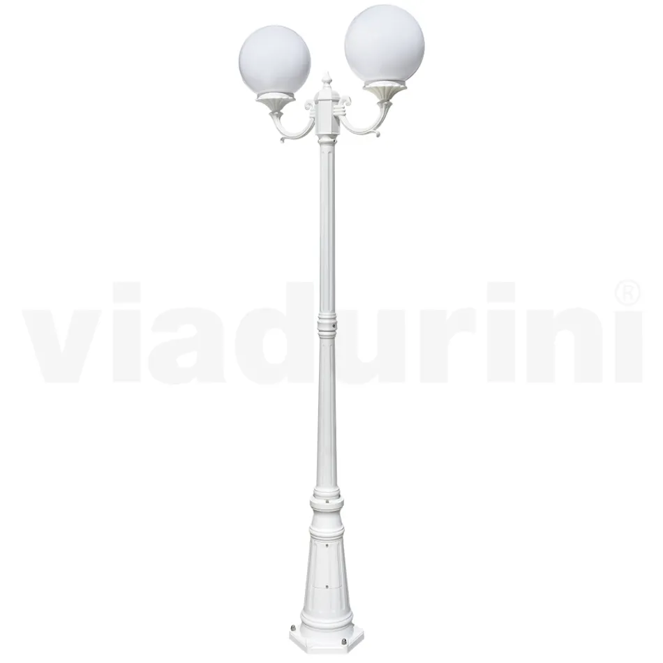 212 cm tall street lamp in white acrylic and aluminium made in Italy - Trovabianco Viadurini