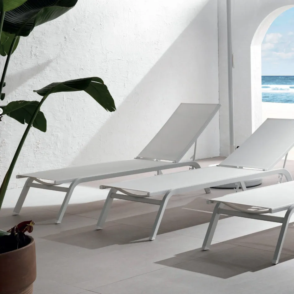 Outdoor Sunbed in Aluminium and Textilene with Retractable Wheels, 2 Pieces - Donkey Viadurini