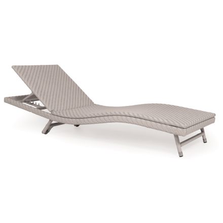 Outdoor Sunbed in Polyrattan with Wheels - Meredith Viadurini