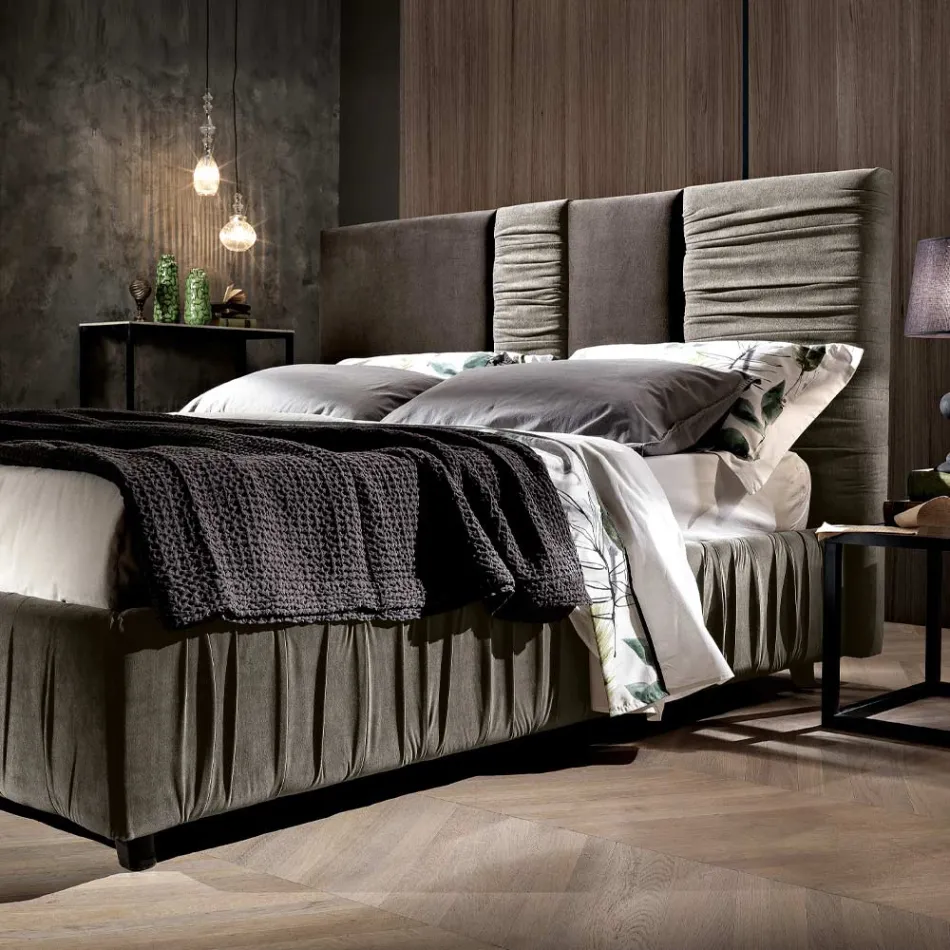 Modern Upholstered Double Bed with Folds or Quilted Design - Thomas Viadurini