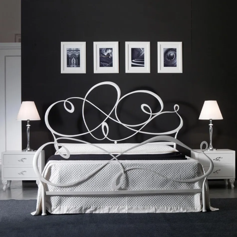 Double bed with matching footboard, mattress and 2 bedside tables - Nebbia Viadurini