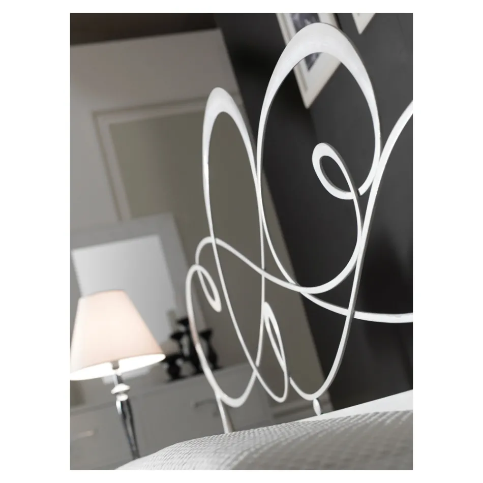 Double bed with matching footboard, mattress and 2 bedside tables - Nebbia Viadurini