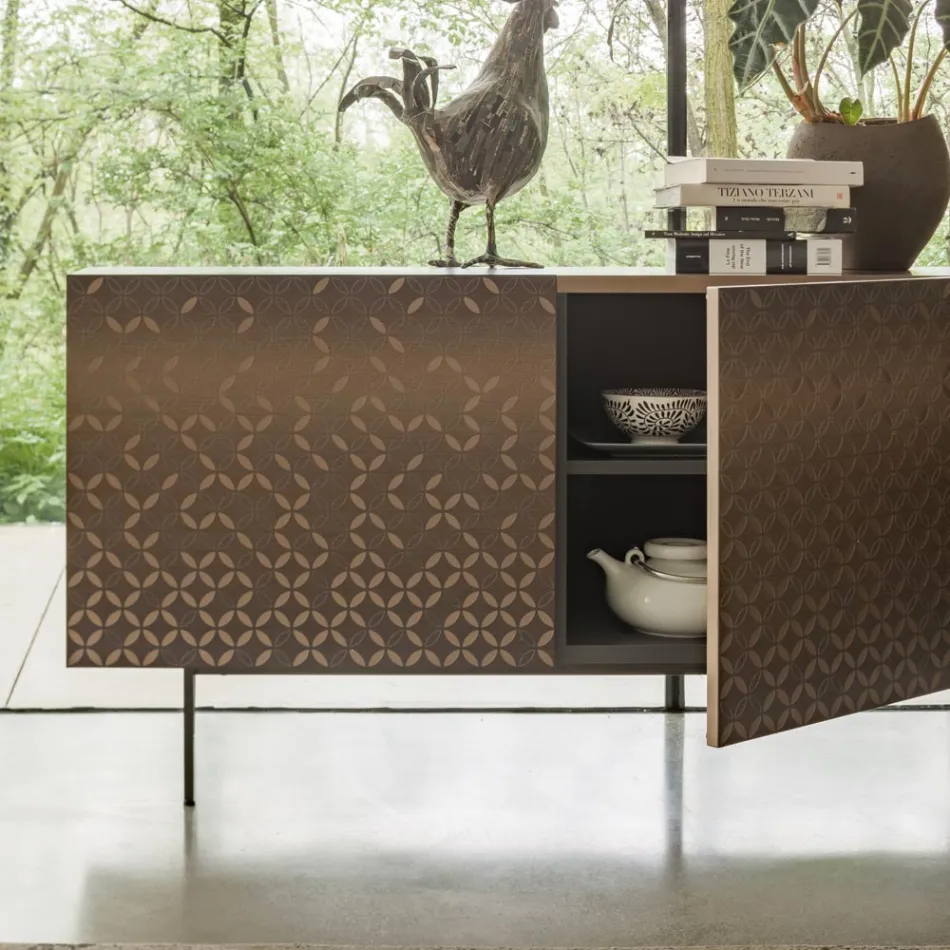 Metallic Moka Lacquered Lounge Sideboard with 3D Decoration Made in Italy - Maple Viadurini