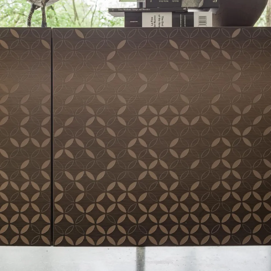 Metallic Moka Lacquered Lounge Sideboard with 3D Decoration Made in Italy - Maple Viadurini