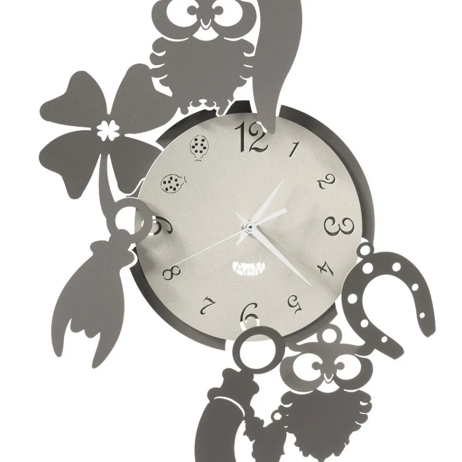 Round Design Iron Wall Clock with Fortuna Decorations - Tibio Viadurini