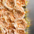 Decorative Wall Panel in Metal and Artificial Roses Made in Italy - Rosetta Viadurini