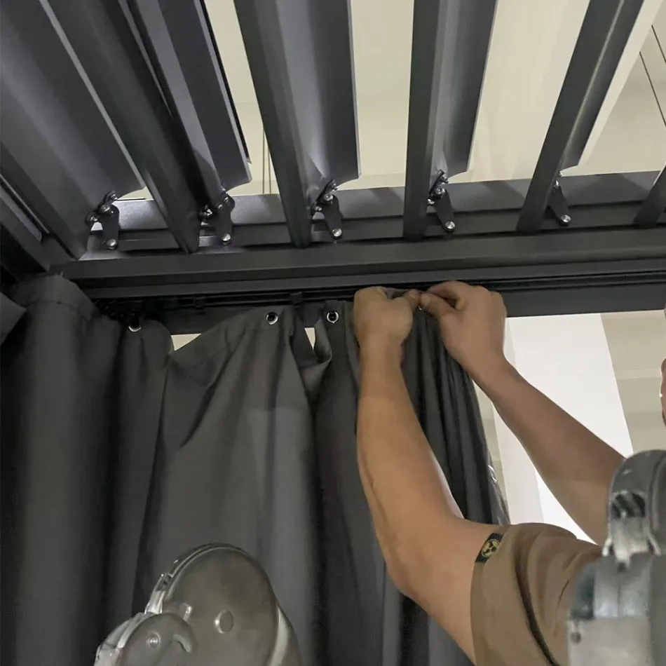 Pegola 3x4 mt in Anthracite Painted Aluminium with Crank - Levante Viadurini