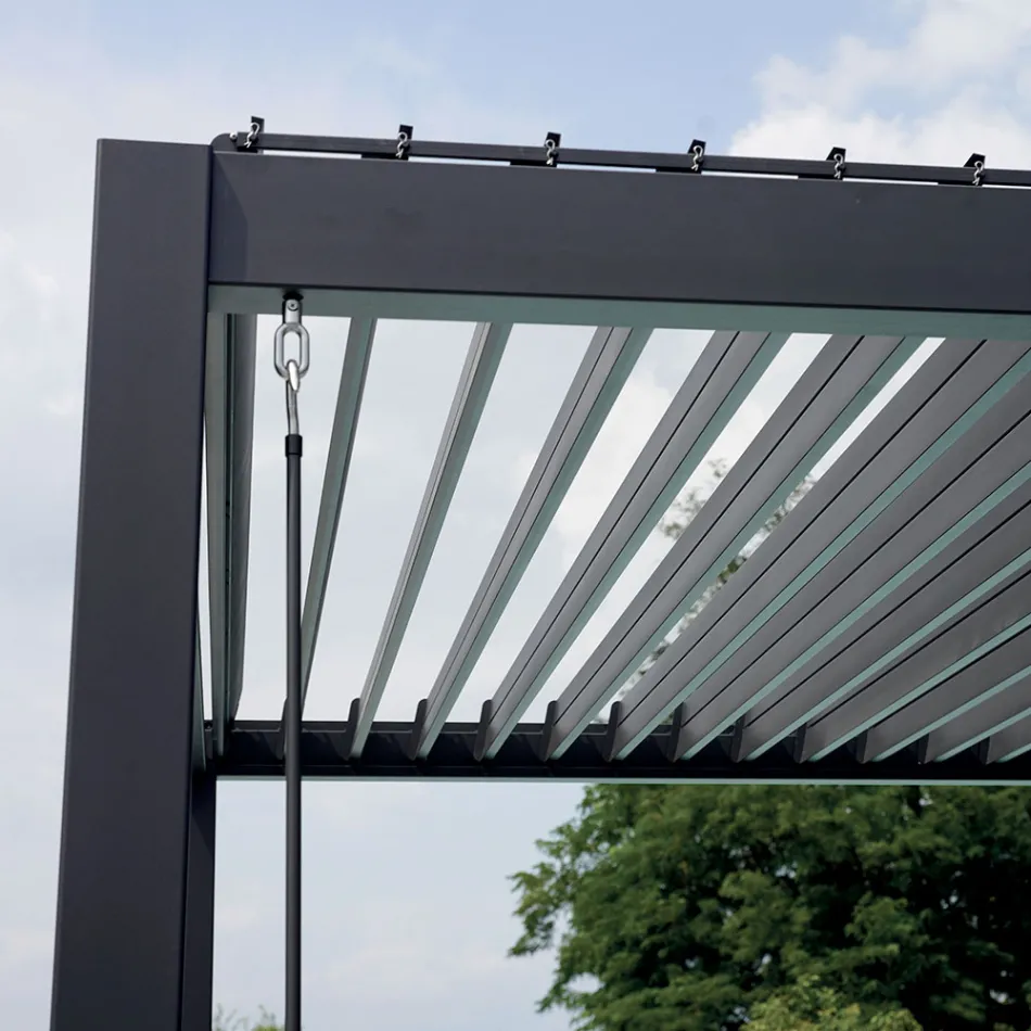 Aluminium Pergola with Adjustable Roof by Crank - Eolo Viadurini