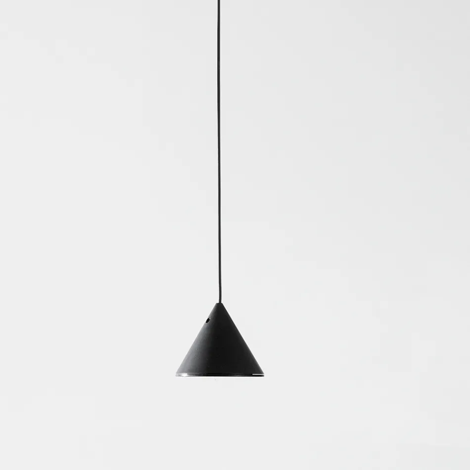 Wire Floor Lamp in Black Aluminium and Small Cone Minimal Design - Mercado Viadurini