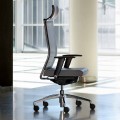 Ergonomic Swivel Office Chair with Wheels and Headrest - Gimiglia