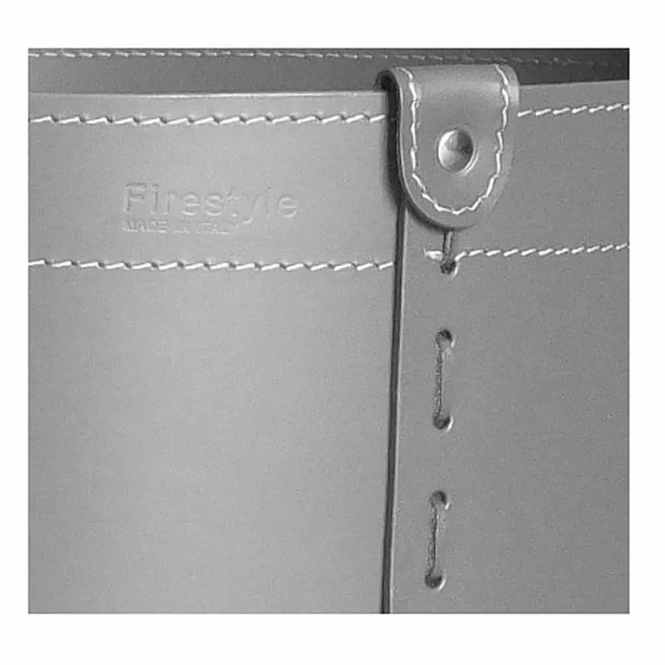 Cylindrical log holder in regenerated leather with Tonda Firestyle wheels Viadurini