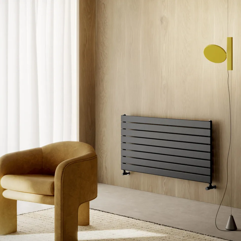Single Hydraulic Radiator in Black Carbon Steel Made in Italy - Ciro Viadurini