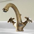 Single-Hole Tap for Classic Washbasin in Brass and Butterfly Handles - Miriano