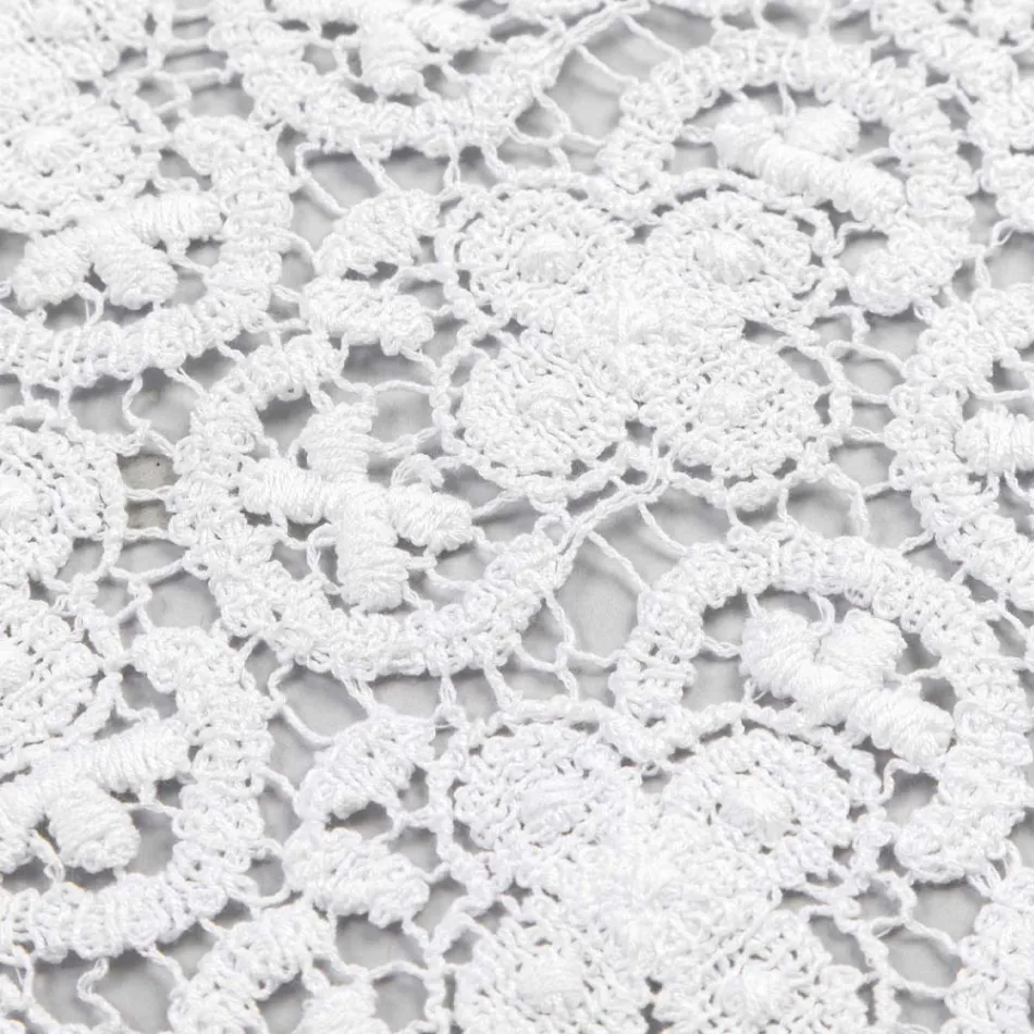 White Runner in Crochet Lace Embroidery and Cotton Blend Border - Giangi Viadurini
