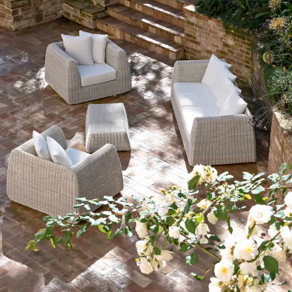 Hand Woven Poly Rattan Garden Set - Charlie Viadurini