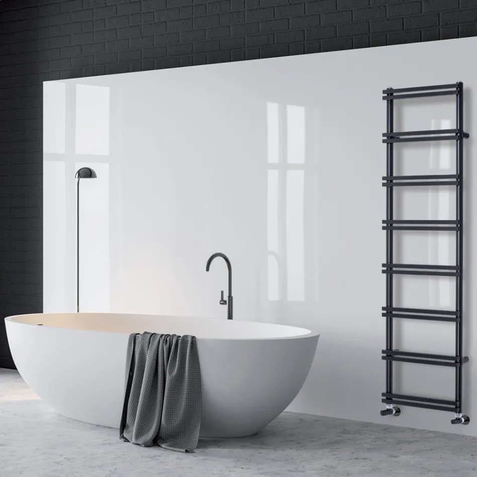 Hydraulic towel warmer with vertical collectors Made in Italy - Ginger Viadurini