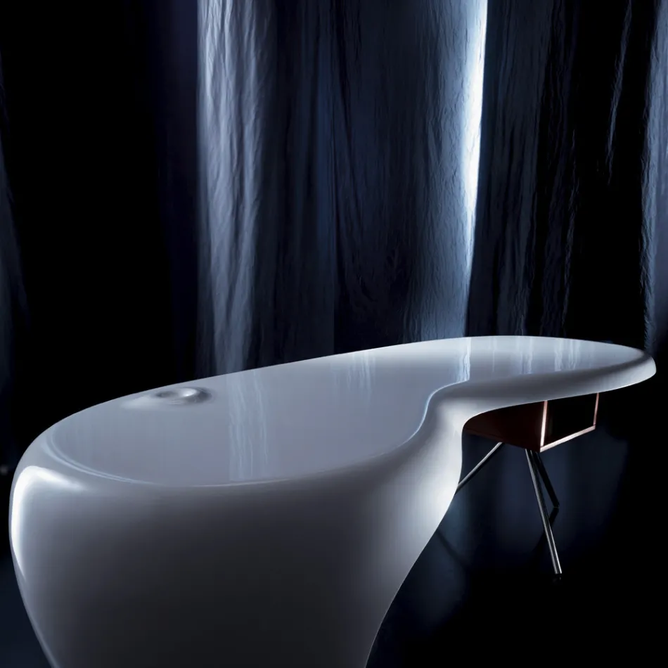 Executive desk by Karim Rashid in polyurethane in various finishes - James Viadurini