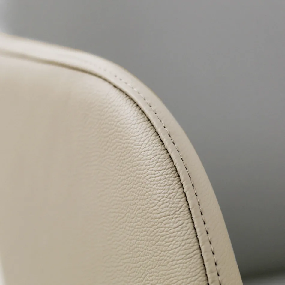 Dining Chair with Armrests in Ice Colour Leather Made in Italy - Lyanne Viadurini