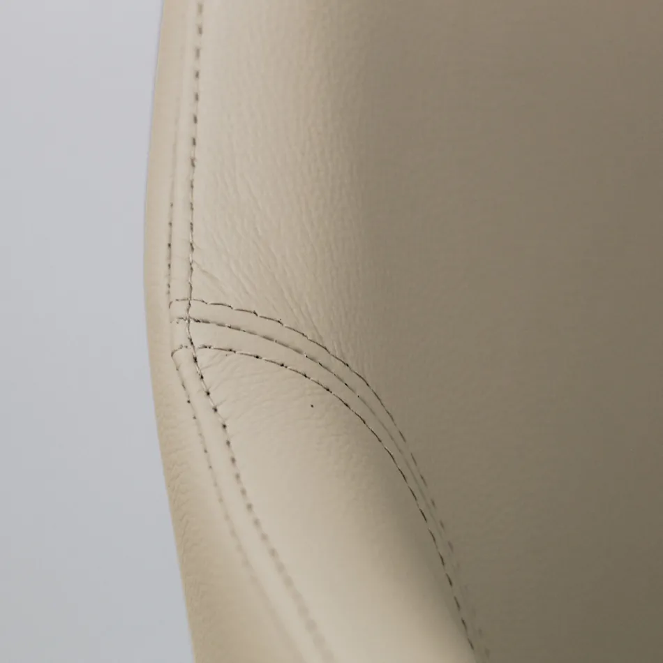 Dining Chair with Armrests in Ice Colour Leather Made in Italy - Lyanne Viadurini