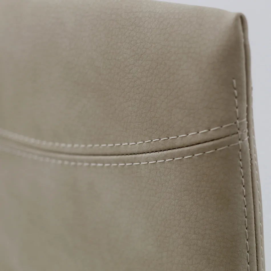 Faux Leather Lounge Chair with Lacquered Legs Made in Italy - Roslin Viadurini