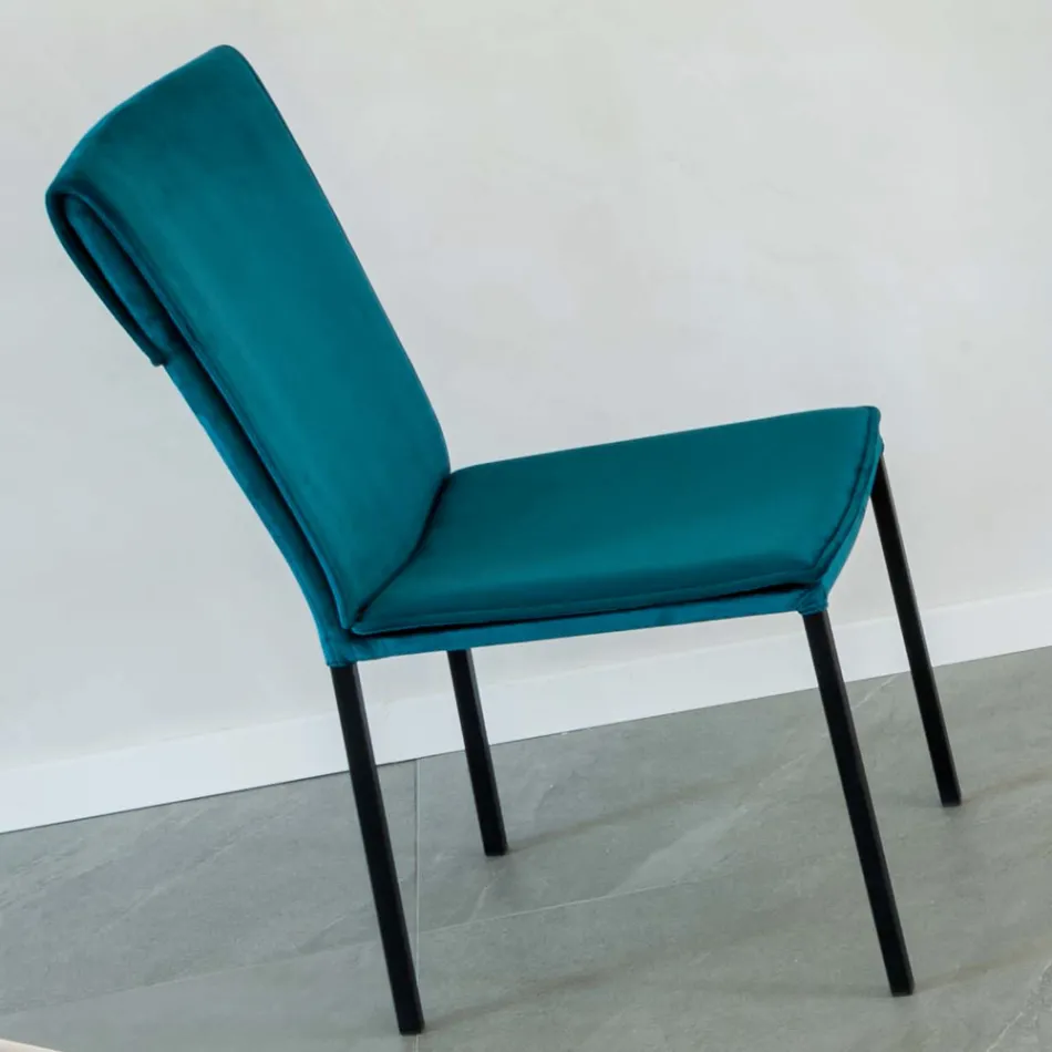 Lounge Chair in Stain-Resistant Velvet and Black Structure - Haroon Viadurini