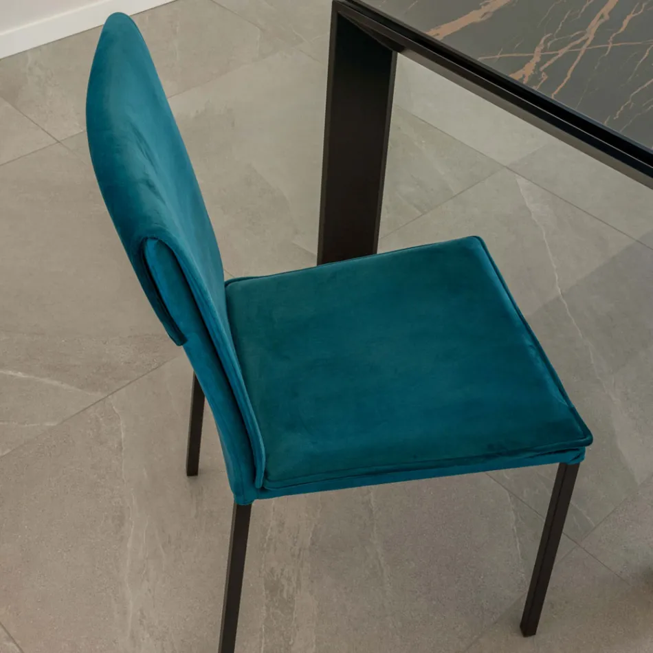 Lounge Chair in Stain-Resistant Velvet and Black Structure - Haroon Viadurini