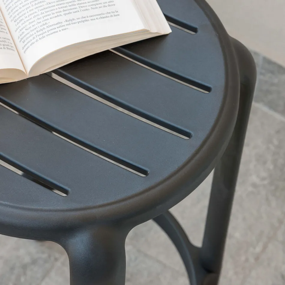 Stool in Polypropylene Reinforced with Fiberglass in Different Colours - Neev Viadurini