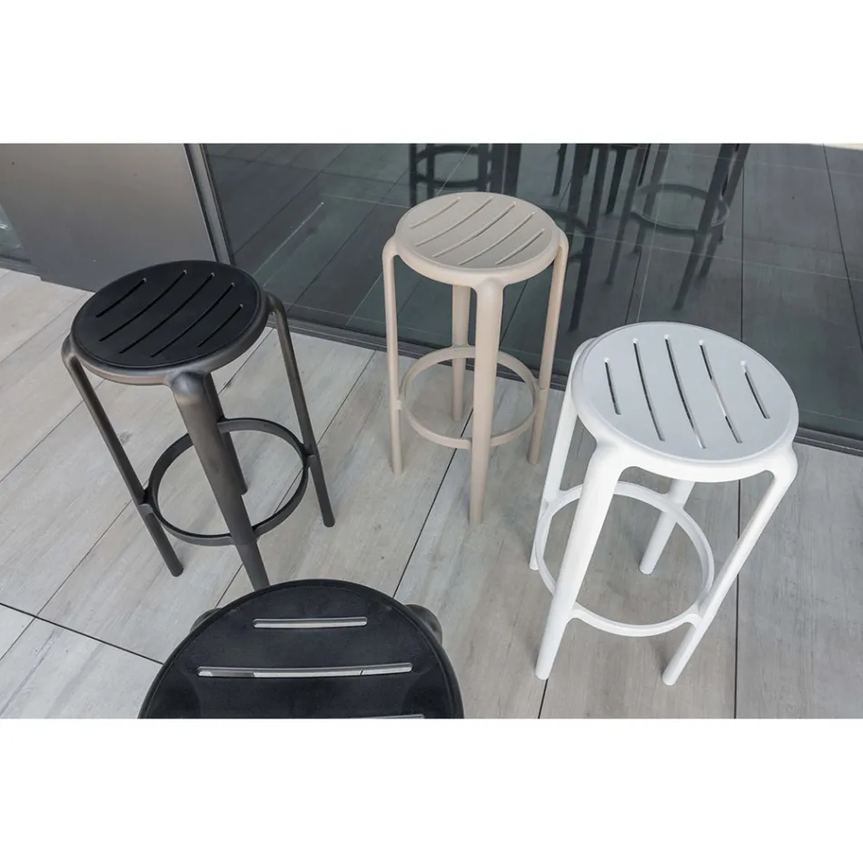 Stool in Polypropylene Reinforced with Fiberglass in Different Colours - Neev Viadurini