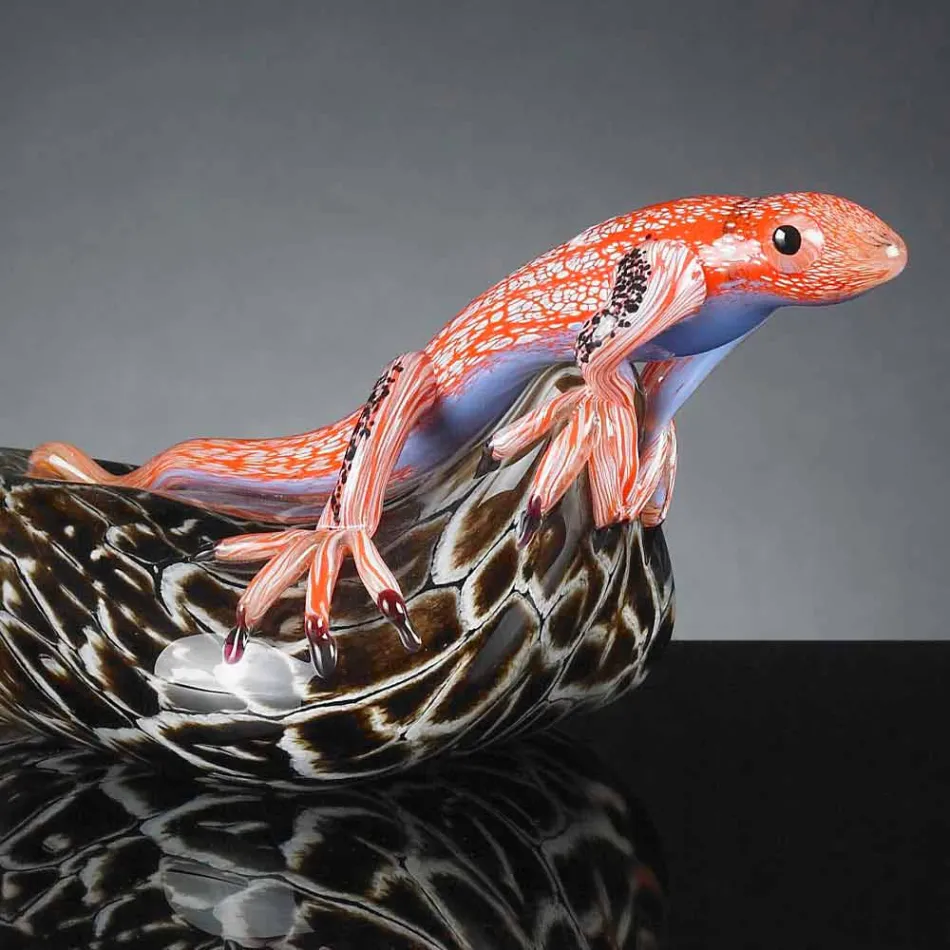 Figurine in the Shape of a Lizard on a Stone in Colored Glass Made in Italy - Certola Viadurini