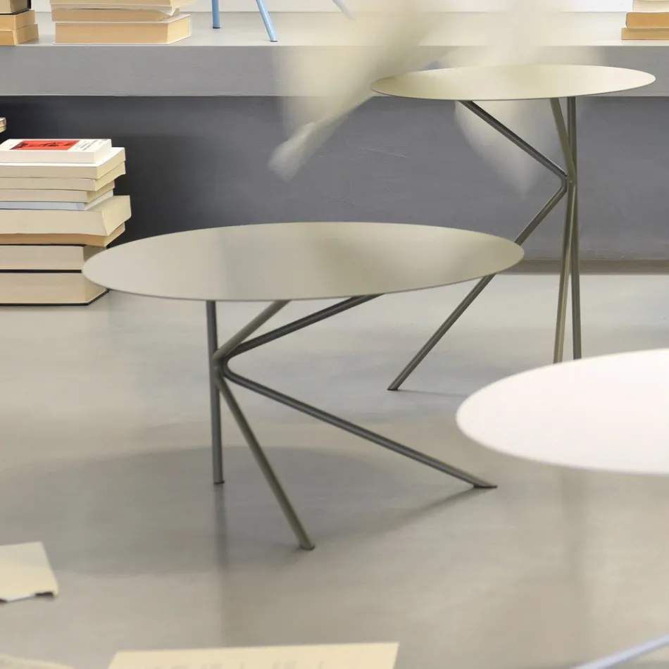 Round Metal Coffee Table, Design in Various Colours and 2 Sizes - Olesya Viadurini