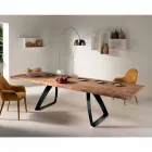 Extensible oak veneered table and black metal Travis Viadurini