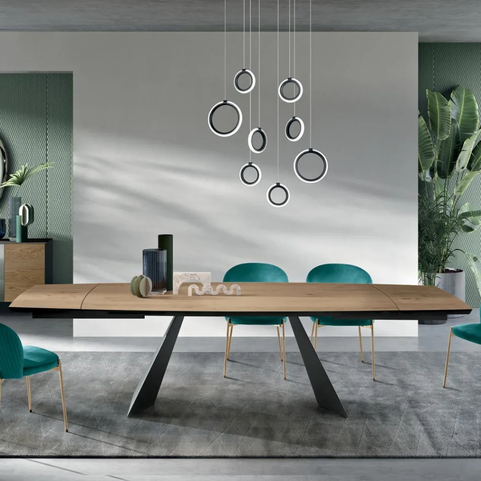 Extendable Table in Oak Veneer and Painted Metal Base - Milo Viadurini