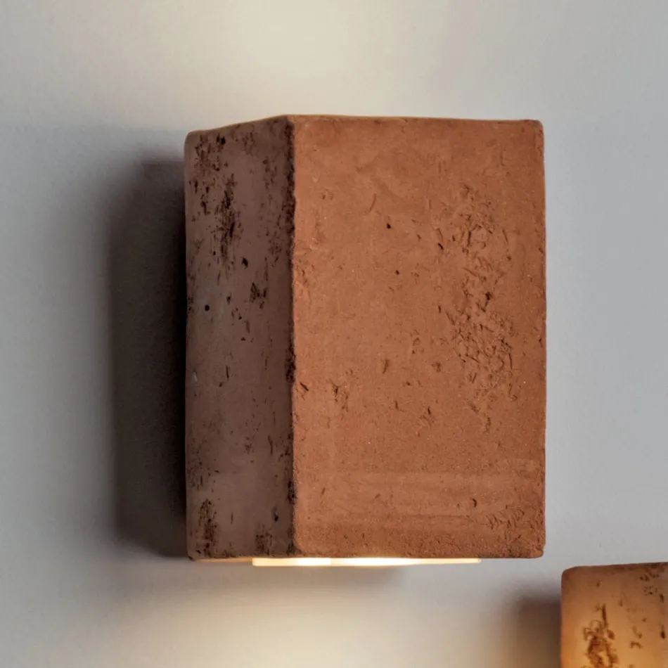 Toscot Smith handmade terracotta LED garden wall light Viadurini