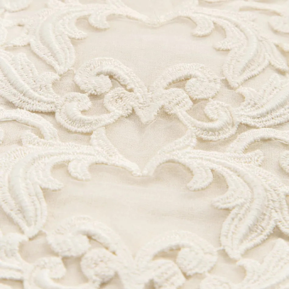 White or Butter Linen Tablecloth with Farnese Lace Rectangular Design - Kippel Viadurini