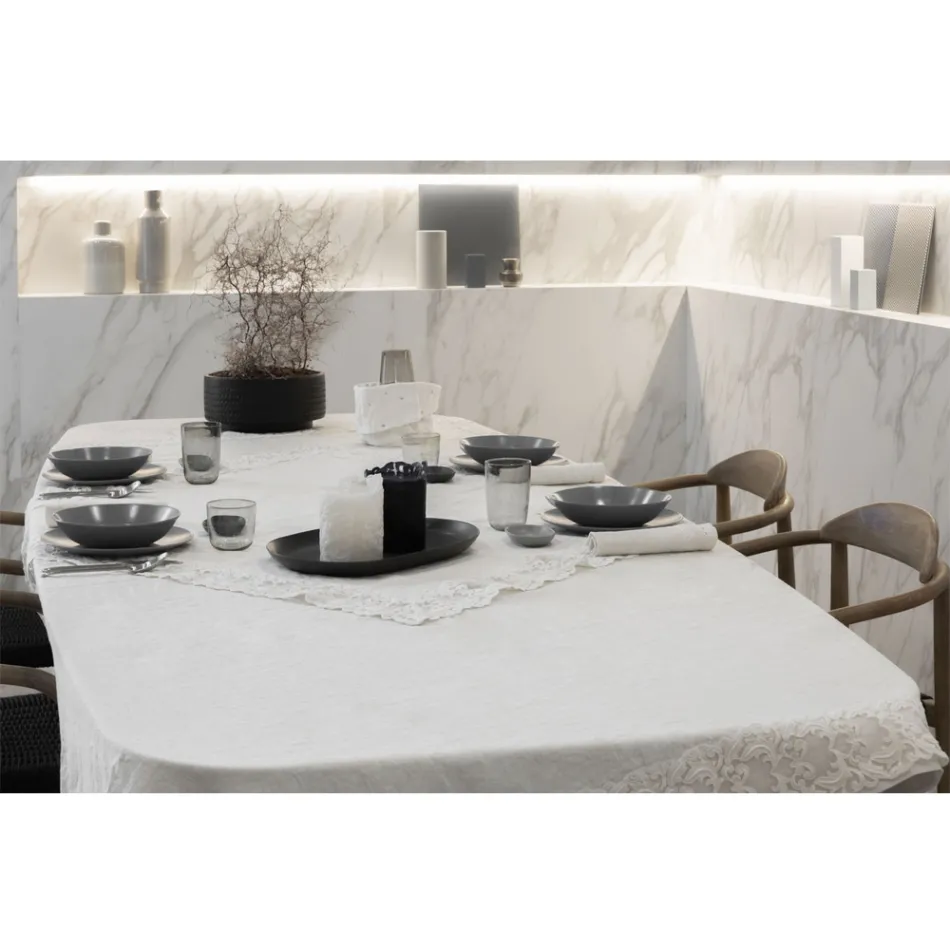 White or Butter Linen Tablecloth with Farnese Lace Rectangular Design - Kippel Viadurini