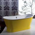 Vintage freestanding bathtub in colored cast iron with a vintage Betty design